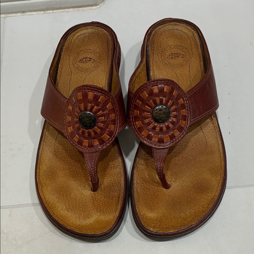 Nurture by Lamaze Brown Flip-Flops size 6